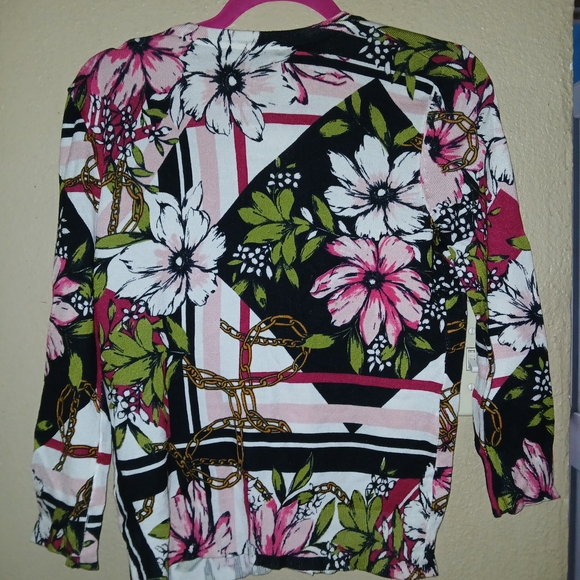 Cable & Gauge Floral Cape - Black, Pink, Green - Picture 4 of 4